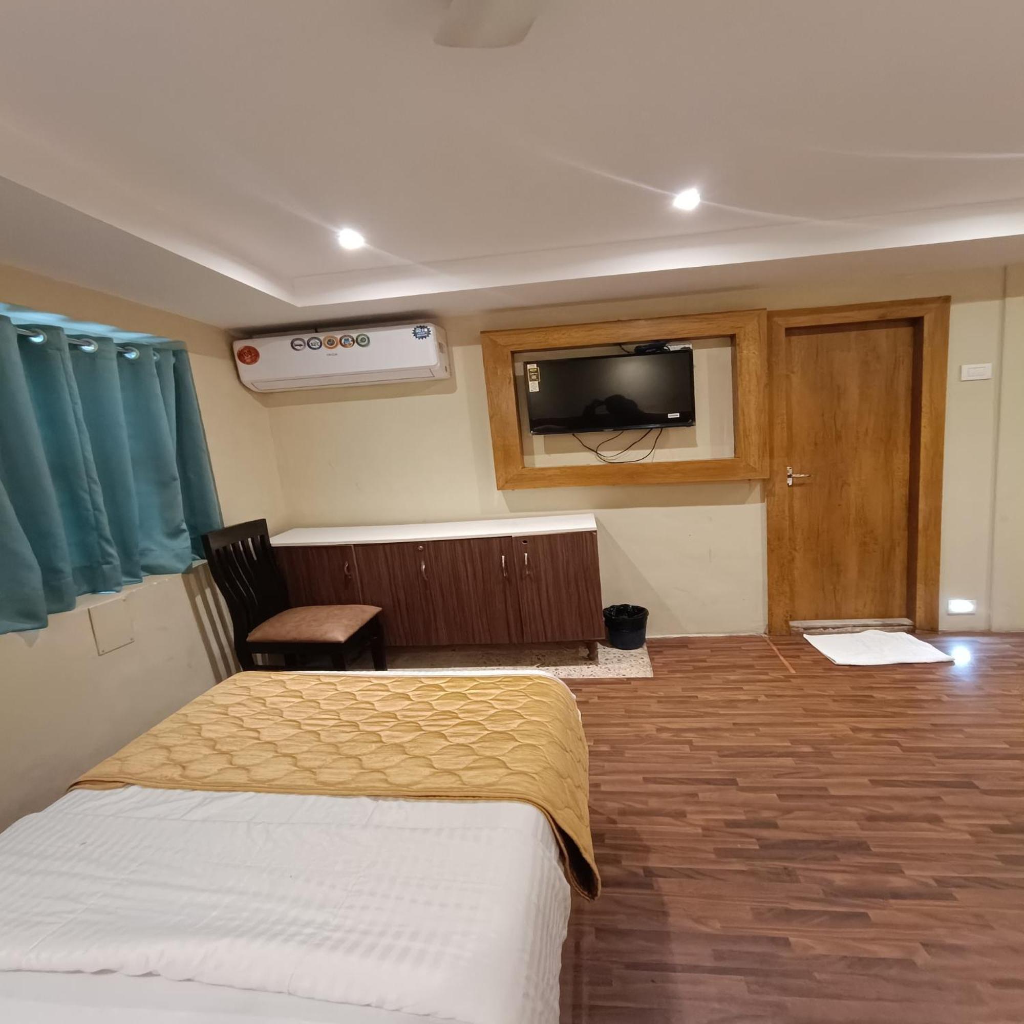 Rk Hotel-Near Grant Road Railway Station Mumbai Luaran gambar