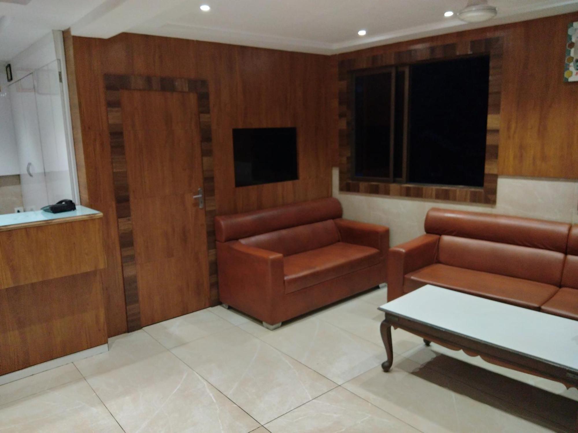 Rk Hotel-Near Grant Road Railway Station Mumbai Luaran gambar