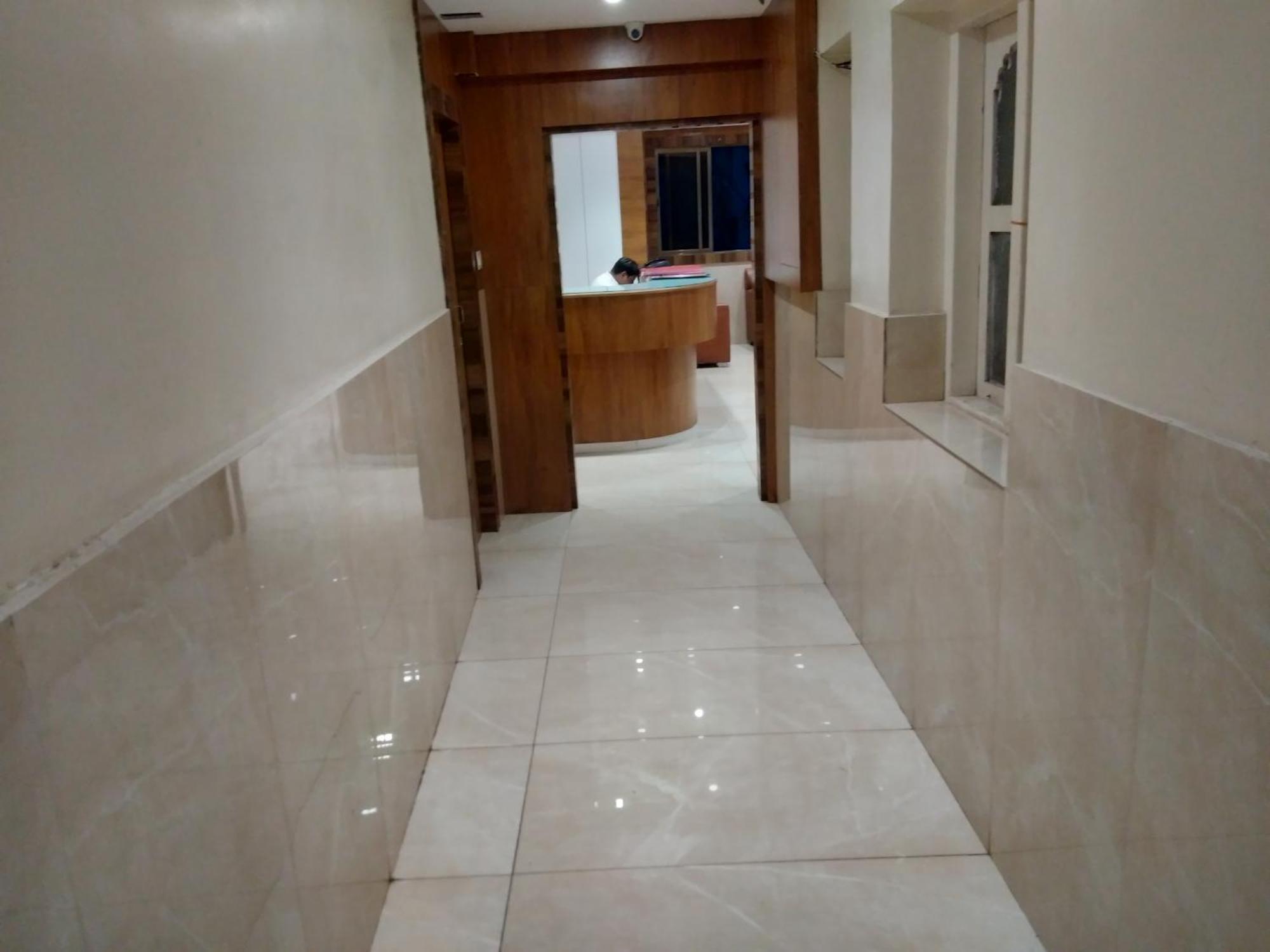 Rk Hotel-Near Grant Road Railway Station Mumbai Luaran gambar