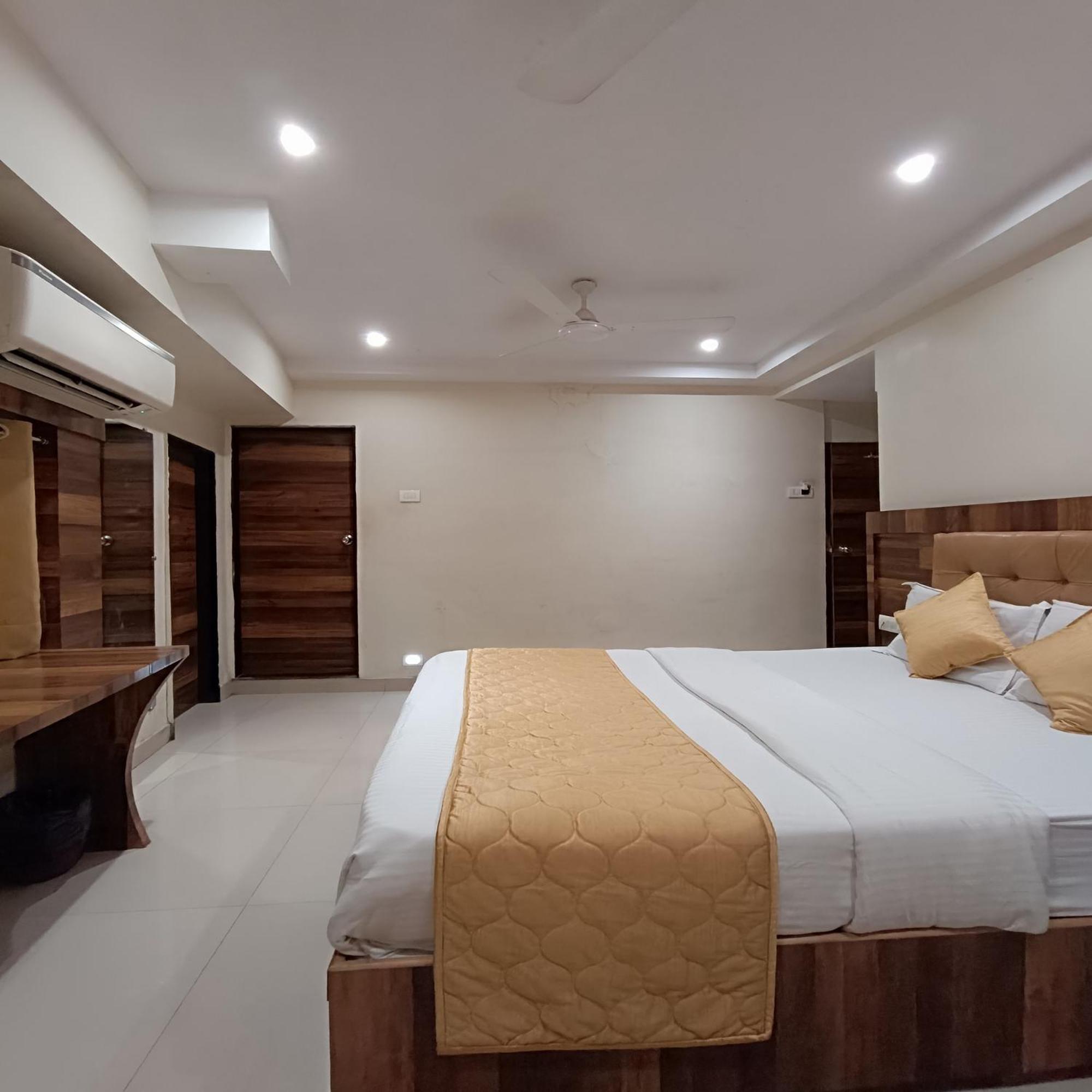 Rk Hotel-Near Grant Road Railway Station Mumbai Luaran gambar