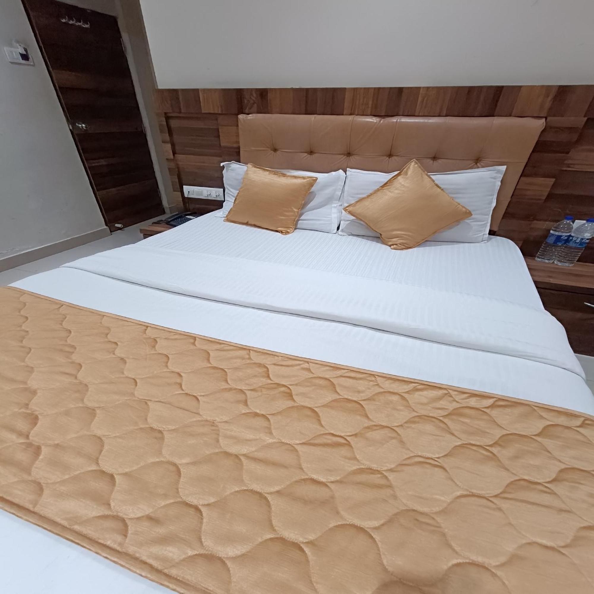 Rk Hotel-Near Grant Road Railway Station Mumbai Luaran gambar